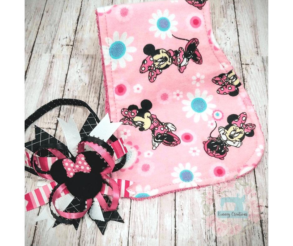 Mouse Burp Cloth with Removable Bow Hand Band Set